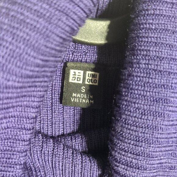 Uniqlo Wool Turtleneck Sz Small Purple Ribbed Knit Stretchy Long Sleeve READ - Picture 3 of 13
